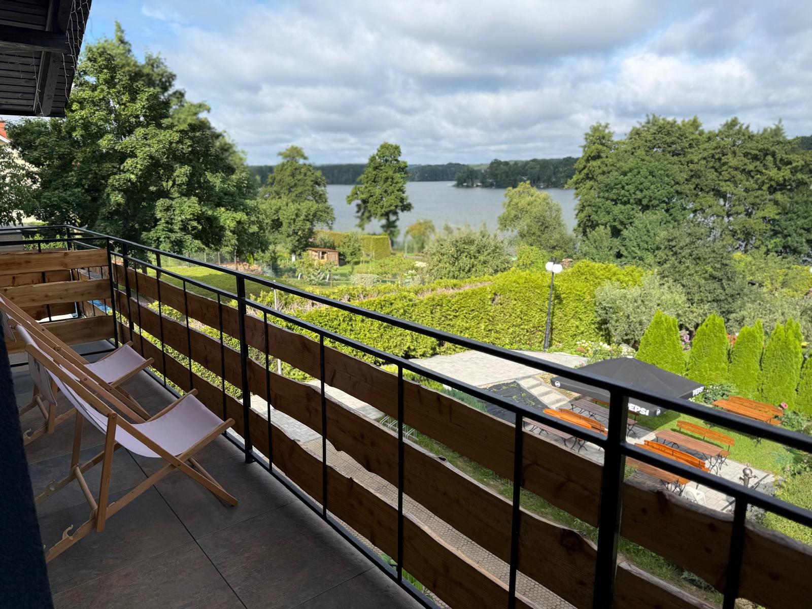 Taras nad Lubiążem – wnętrze